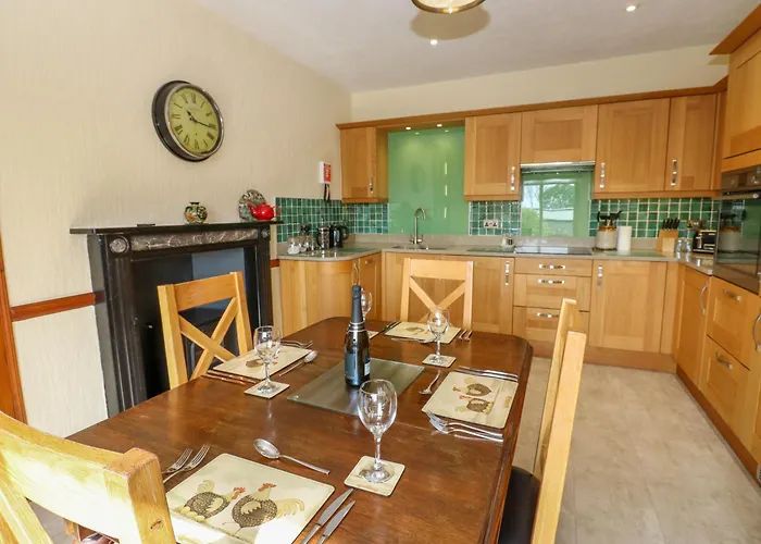 Longwell House بيت للعطل